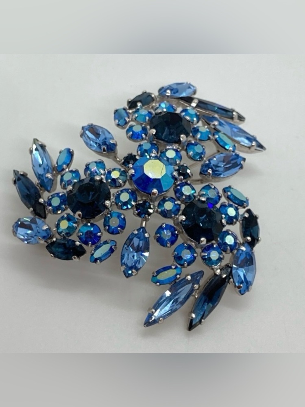 Vtg Sherman Blue Aurora Crystal Pinwheel Brooch Signed | 2.1”